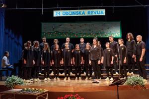 Revija odraslih pevskih zborov 5